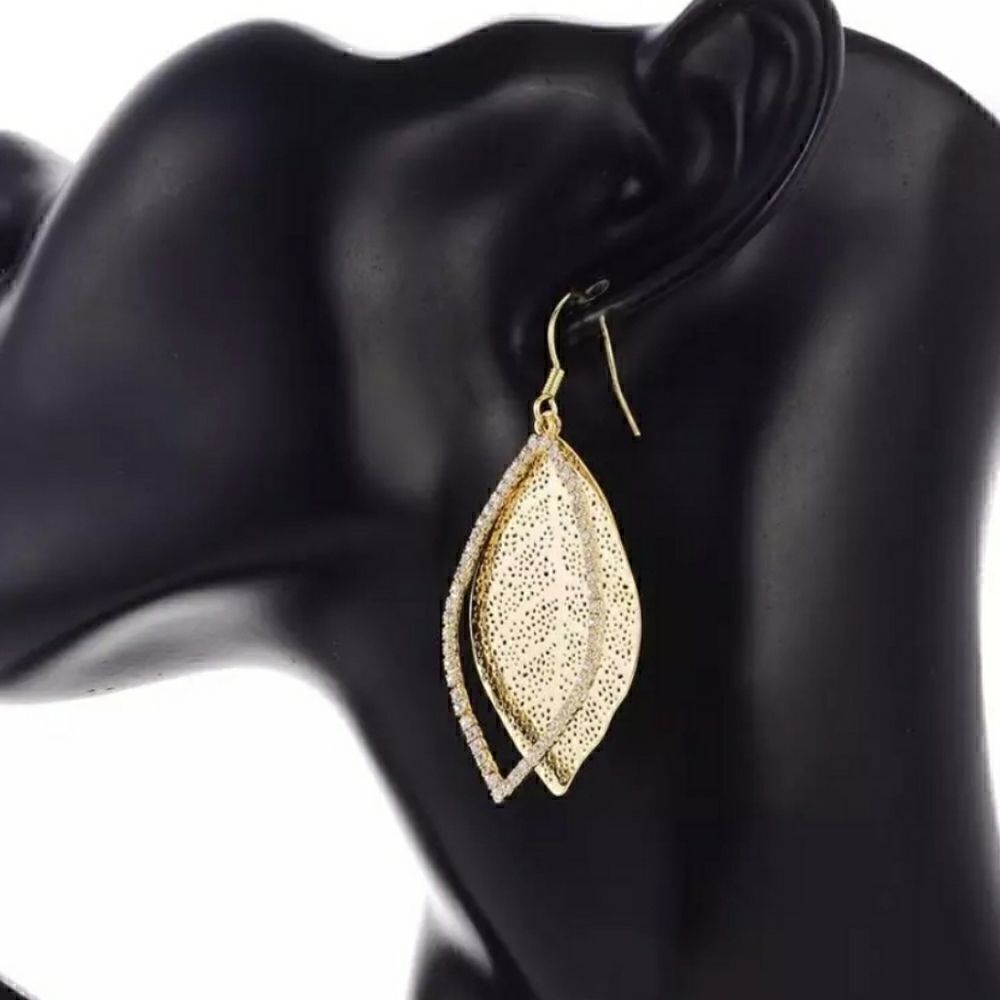 GOLDTONE w/Rhinestones Leaf Earrings